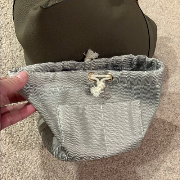 Soft leather bucket bag; NWOT - Picture 8 of 12